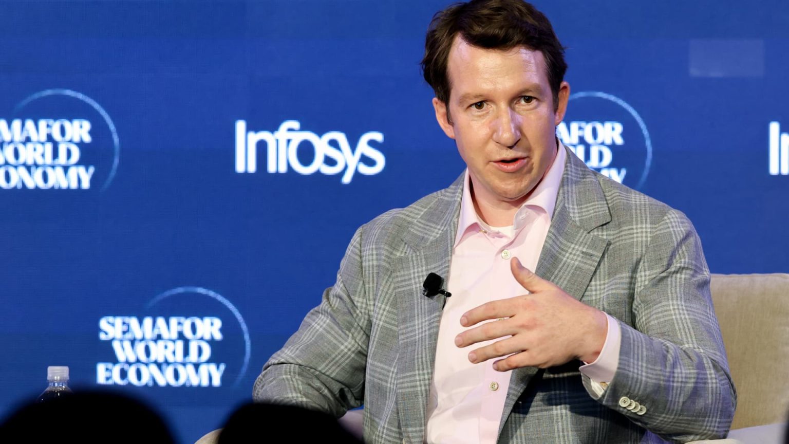 CEOs are betting AI will augment work rather than displace all workers