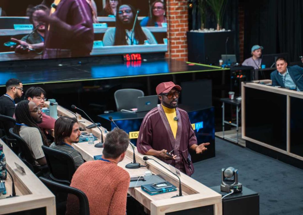 Black Eyed Peas co-founder is teaching a class – on AI : NPR Pop star-turned-Arizona State University professor will.i.am teaches “The Agentic Self” at his headquarters in Los Angeles, Calif., on Jan. 14, 2026.