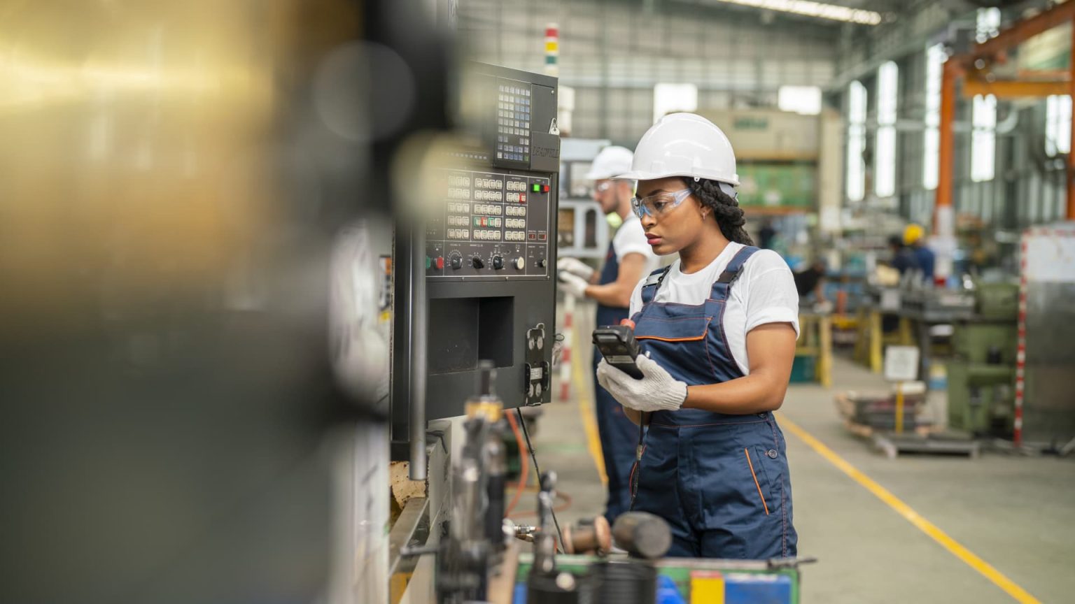 Days of college ‘over’ as skilled trades get 30% pay bump: Randstad