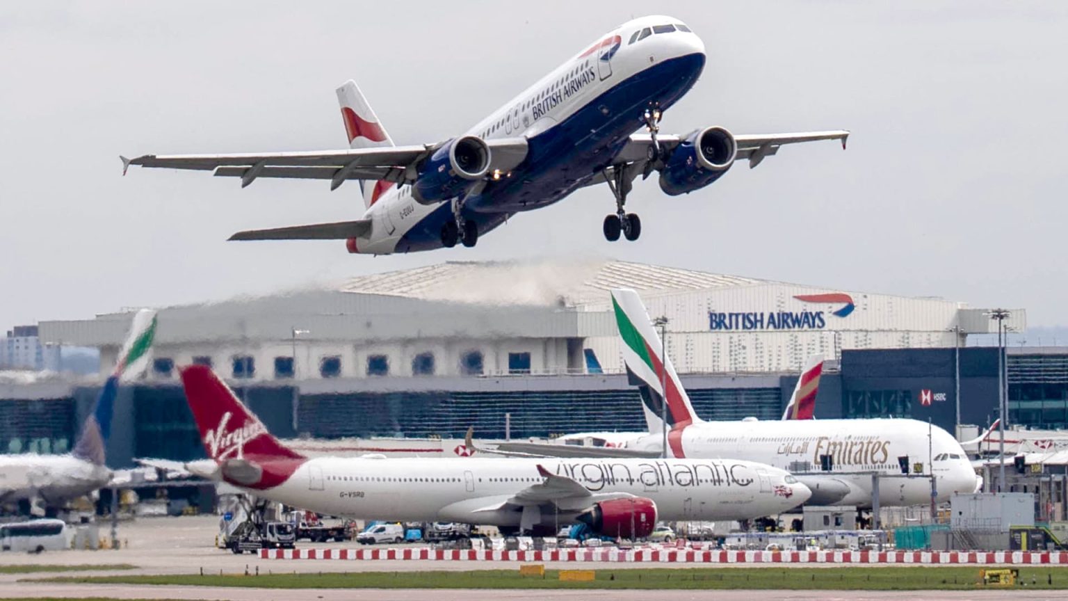 U.K. government plans to allow airlines to consolidate flights